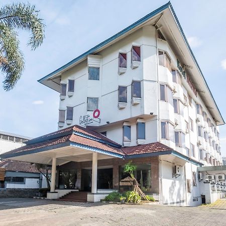 Collection O 25 Hotel Baltika Bandung Zewnętrze zdjęcie